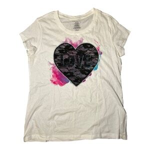 rag n stitch women’s Heart and Lace Graphic Tee - White and Pink Size 3XL